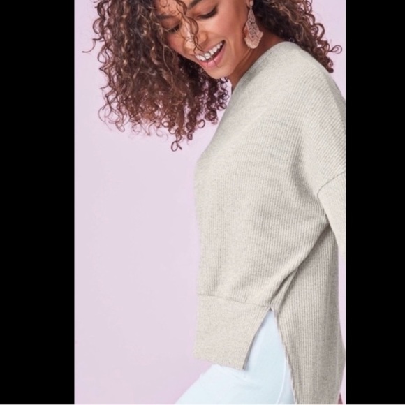 Stella & Dot VNeck Asymmetrical Oatmeal Sweater XS - Picture 2 of 7